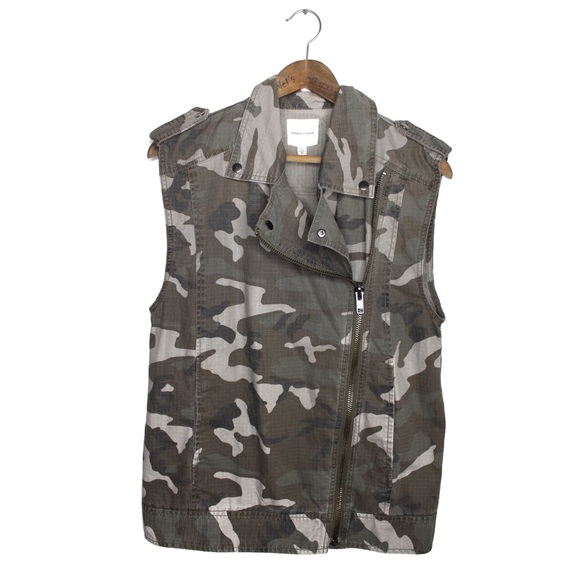 Anthro Silence + Noise Camo Biker Vest with Floral Embroidery Preowned Small - Picture 2 of 9